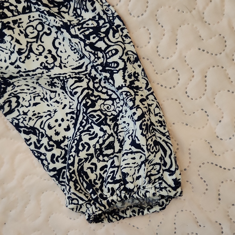 Beautiful blouse - Picture 2 of 6